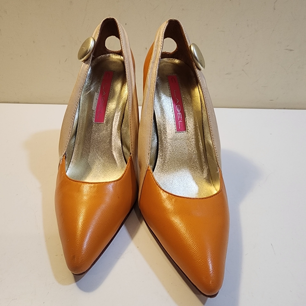 C. Label Two-Tone Orange and Cream Pointed-Toe Heels Sz 7.5 - Picture 14 of 16